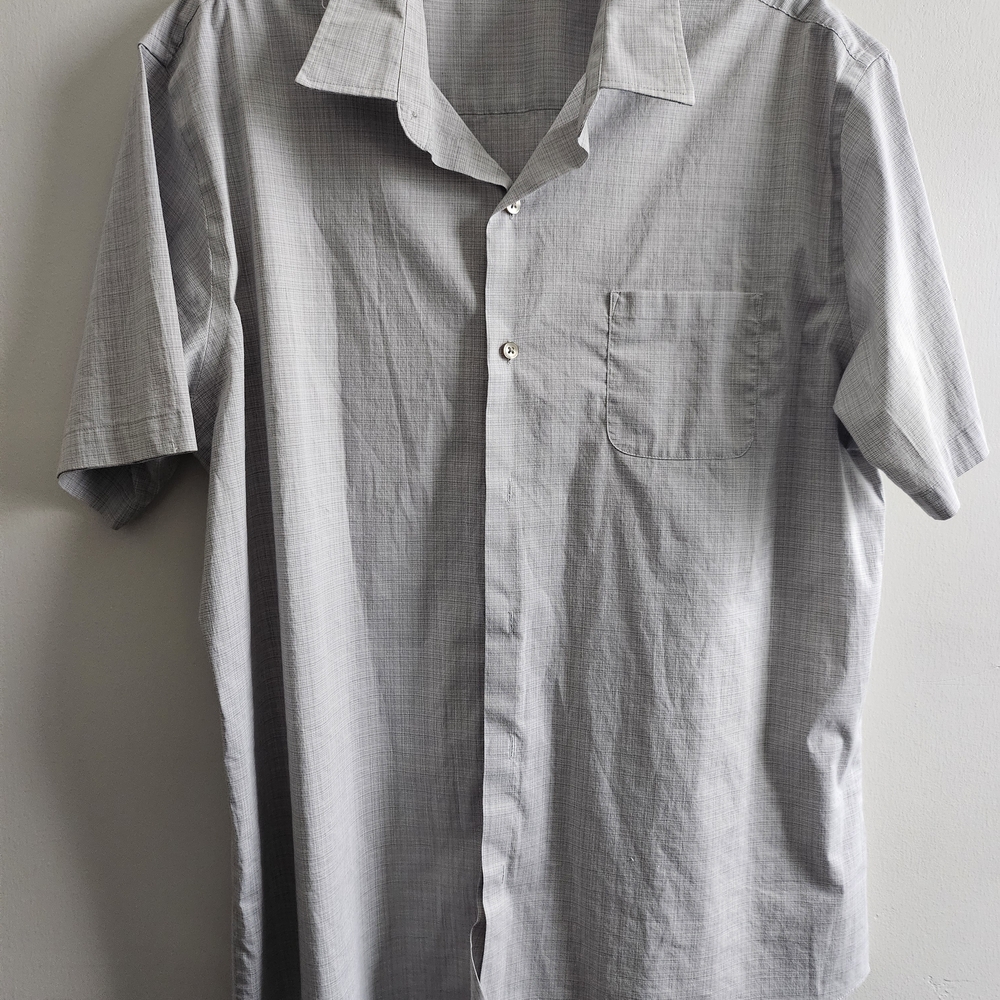 Van Heusen Light Gray Casual Button Down Shirt